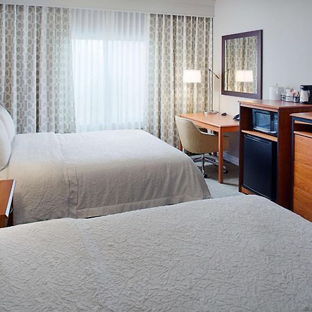 Hampton Inn & Suites Ланкастер Экстерьер фото
