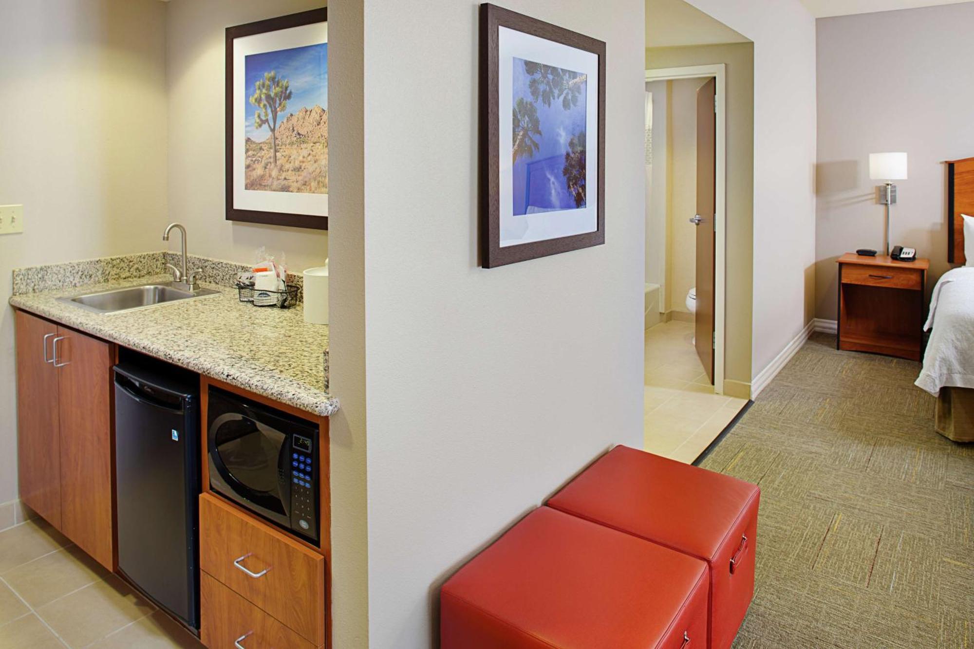 Hampton Inn & Suites Ланкастер Экстерьер фото