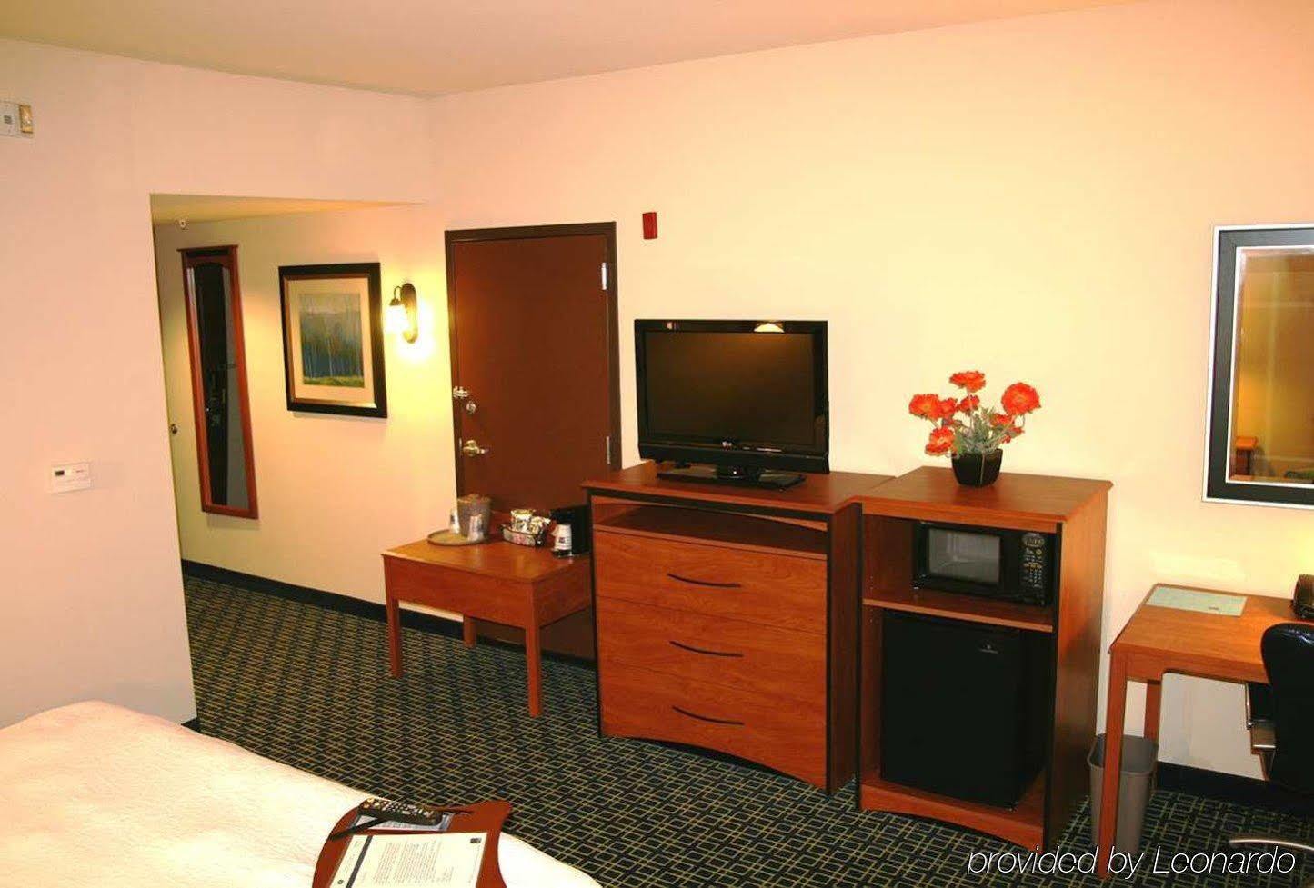 Hampton Inn & Suites Ланкастер Экстерьер фото