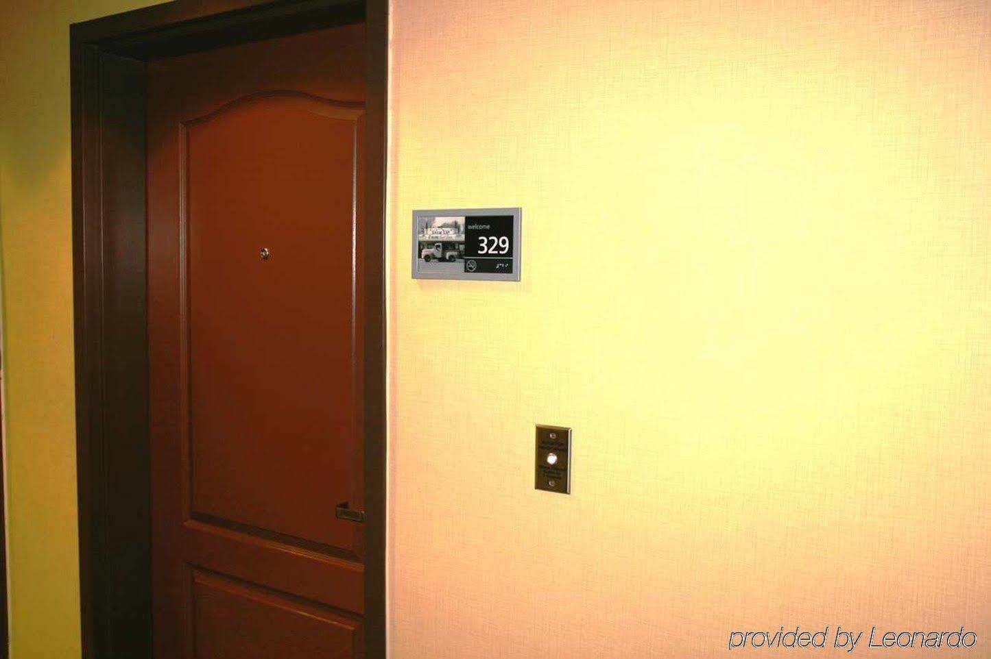 Hampton Inn & Suites Ланкастер Экстерьер фото
